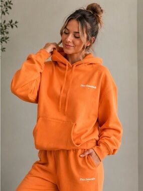 F085. FLEO | Essentials Orange Hoodie Sweatshirt - M